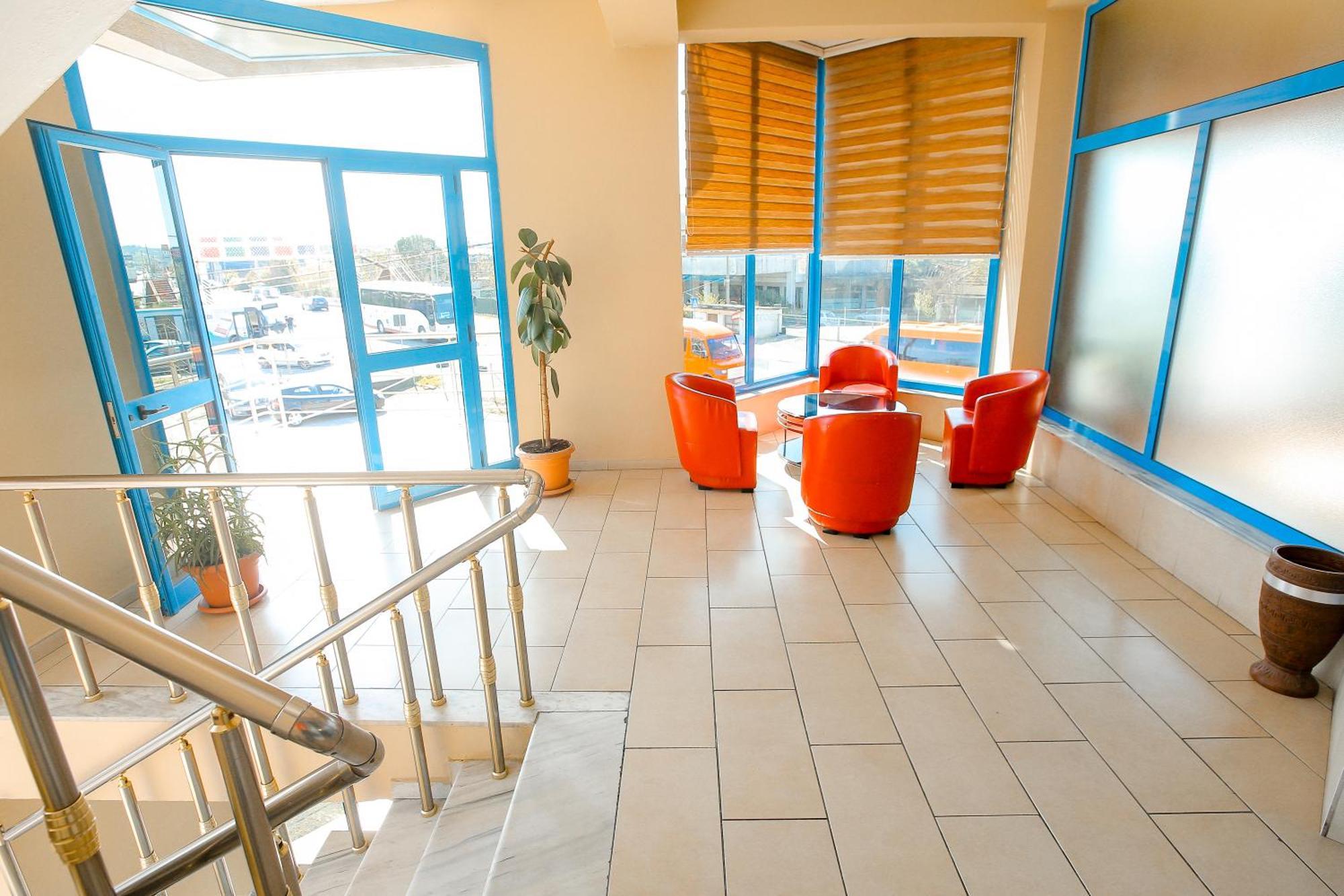 Bahçallëk Hotel Ambasador מראה חיצוני תמונה