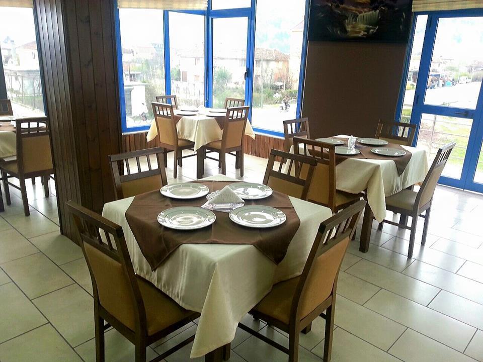 Bahçallëk Hotel Ambasador מראה חיצוני תמונה