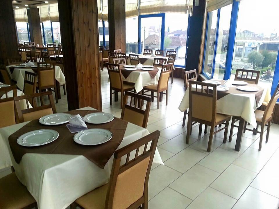 Bahçallëk Hotel Ambasador מראה חיצוני תמונה