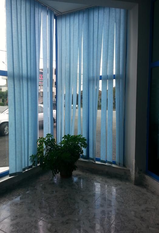 Bahçallëk Hotel Ambasador מראה חיצוני תמונה