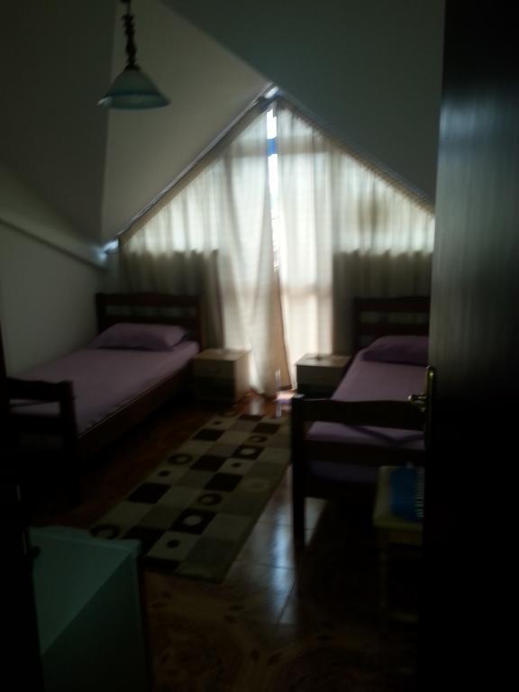 Bahçallëk Hotel Ambasador מראה חיצוני תמונה